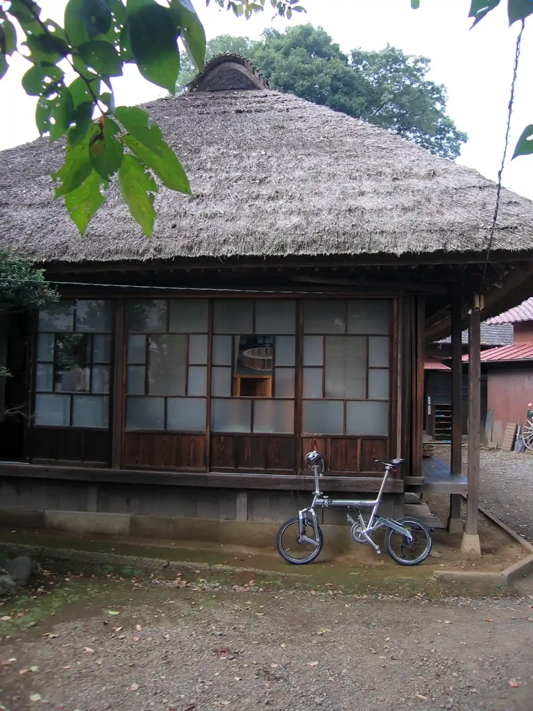 米をつくって、水車で精米。オール非電化