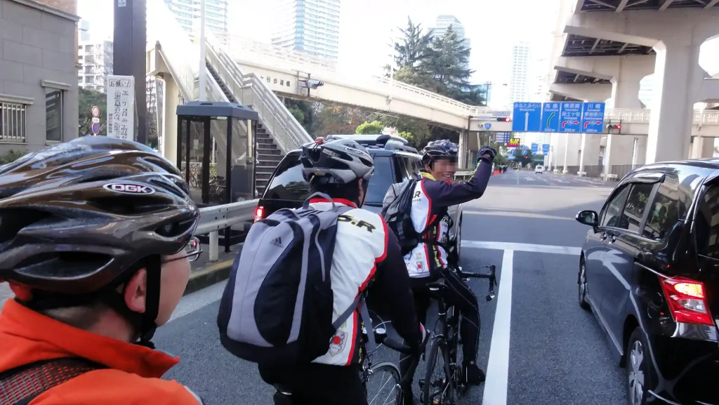 「中央市場入口」交差点