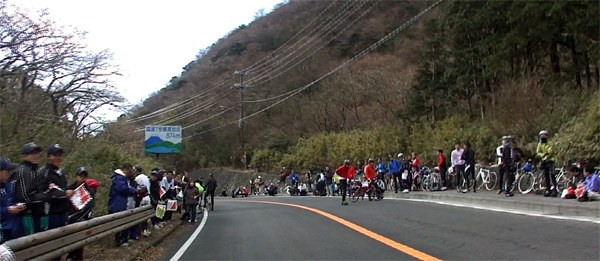 ゴールの国道1号最高地点 874m