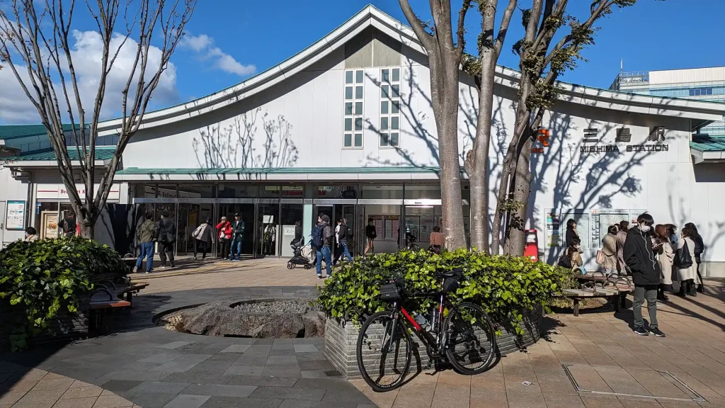 3-05：三島駅前広場