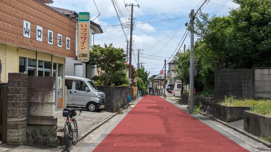 12-04：山口屋酒店前の廃線跡