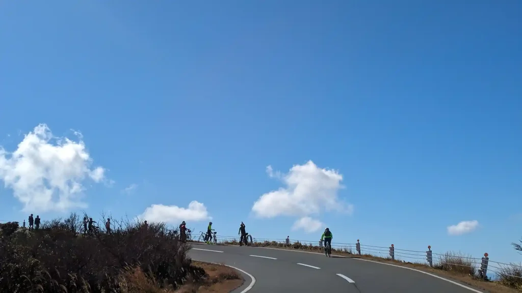 2-09：絶景ポイント 駿河湾と富士山　南アルプスも見える