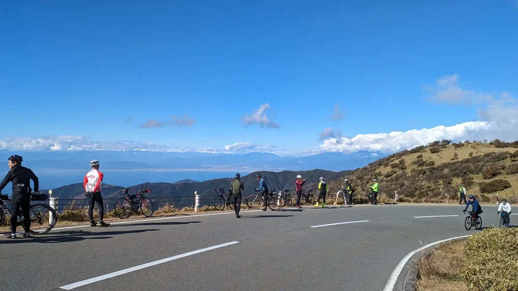 2-09：絶景ポイント 駿河湾と富士山　南アルプスも見える