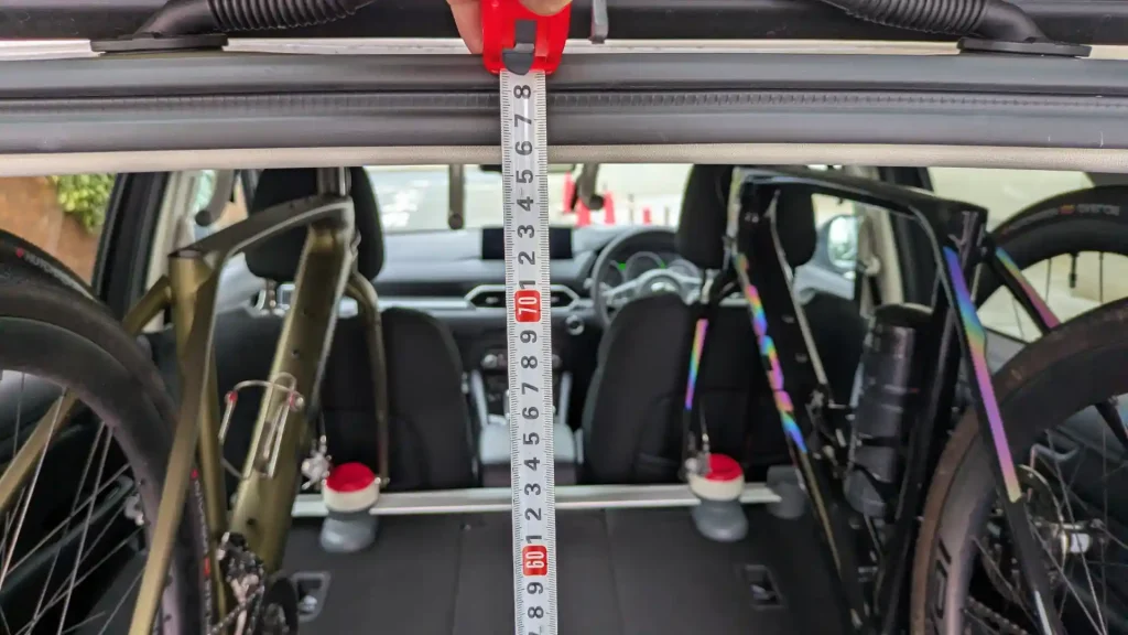 実測：高さ750mm（荷室間口）