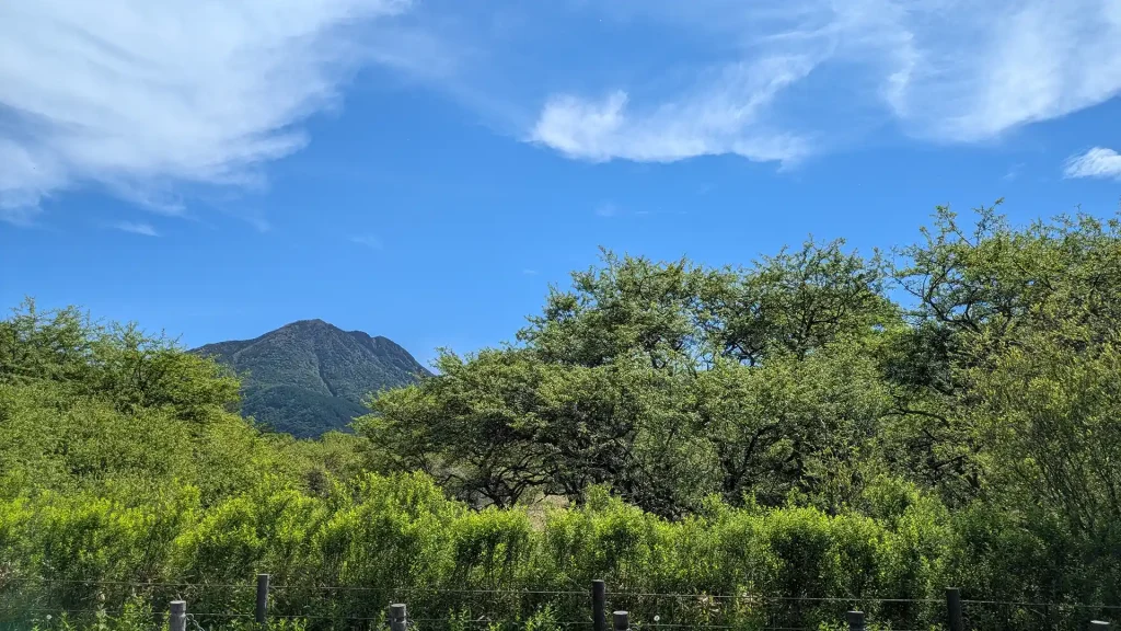 2-07:戦場ヶ原から見た太郎山