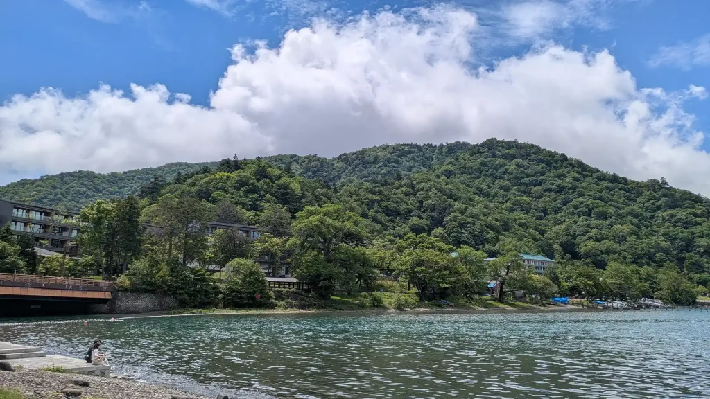 2-15：中禅寺湖東岸