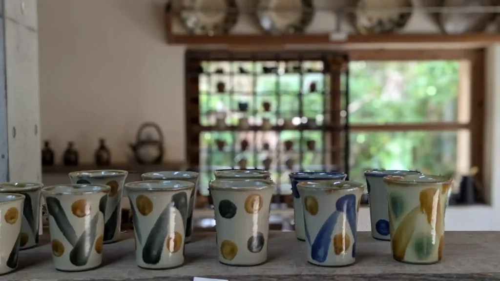 13-16：読谷山焼 北窯売店