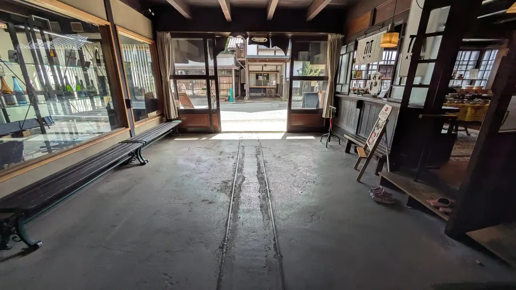 1-18：七賢（山梨銘醸株式会社）