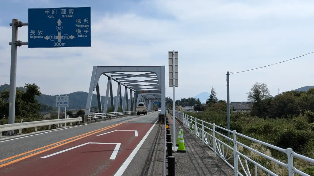 2-07:大武川橋と富士山