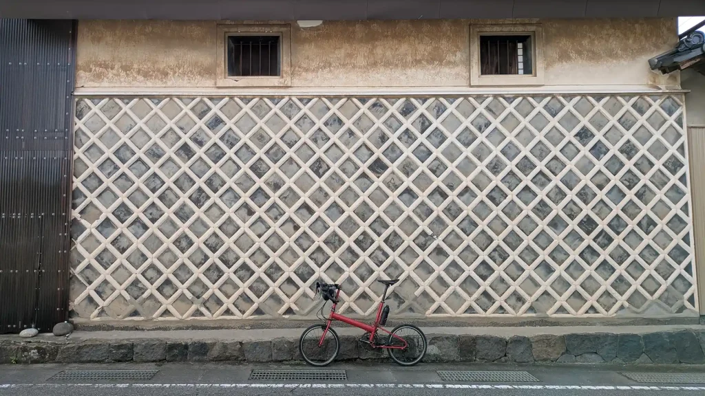 3-11:甲斐市下今井のなまこ壁