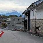 3-12：なまこ壁と富士山