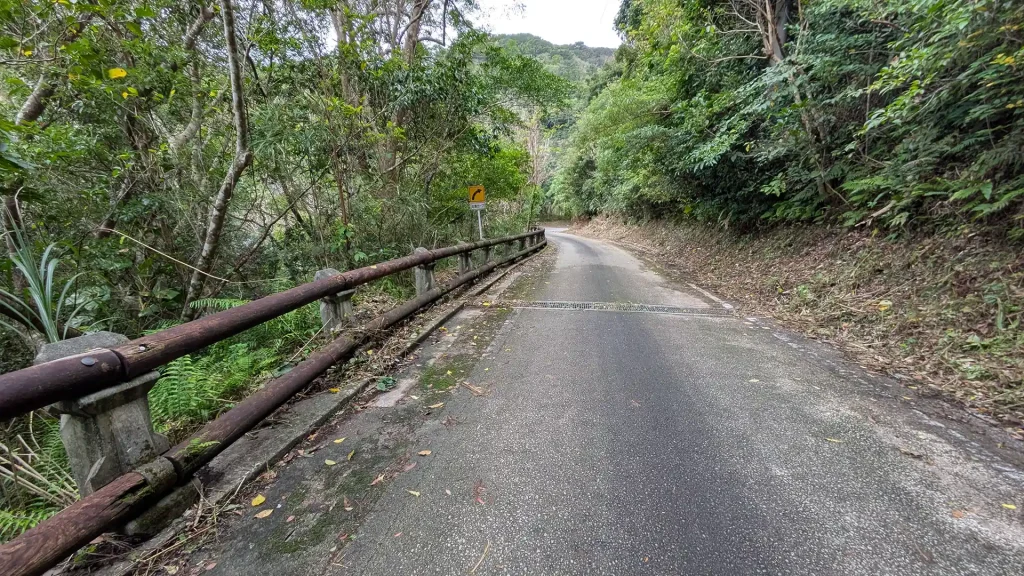 1-22:与那川に沿って下る