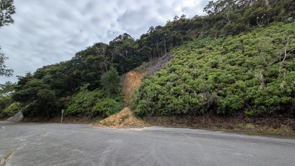 3-09:大国林道 土砂崩れ地点