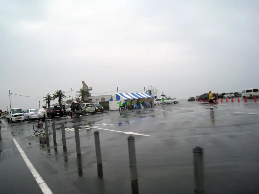 日在浦海浜公園広場