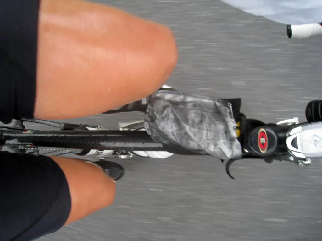 上りは軽いギアで足を回す