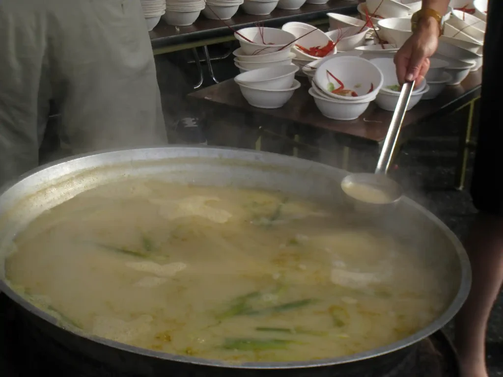 伊勢エビのみそ汁