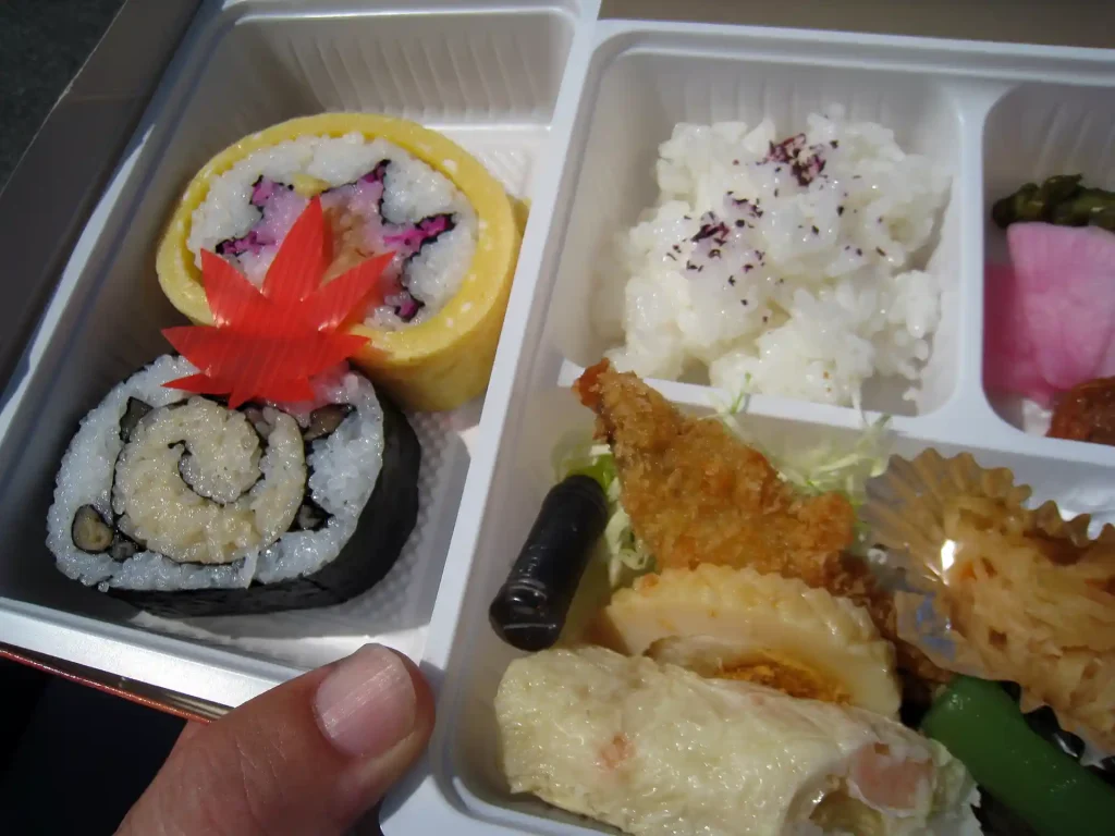 亀山錦秋太巻き寿司