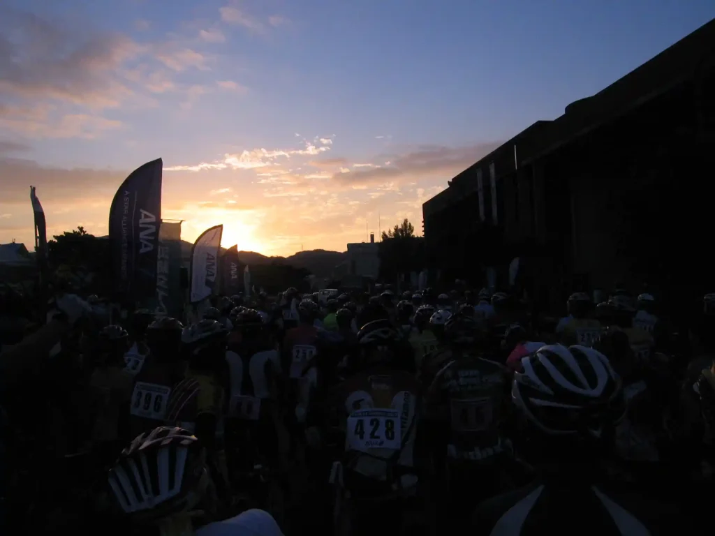 朝日に向かって発車