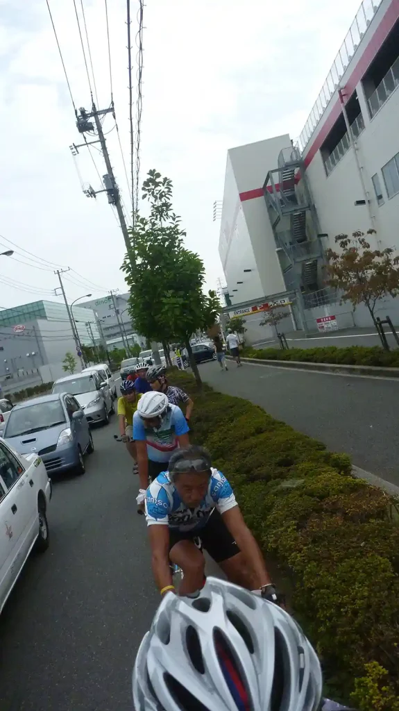 後ろのほうから「聞いてないよ~」という声が