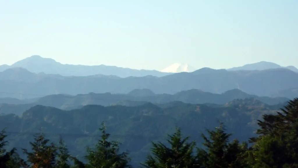 顔振峠からの展望