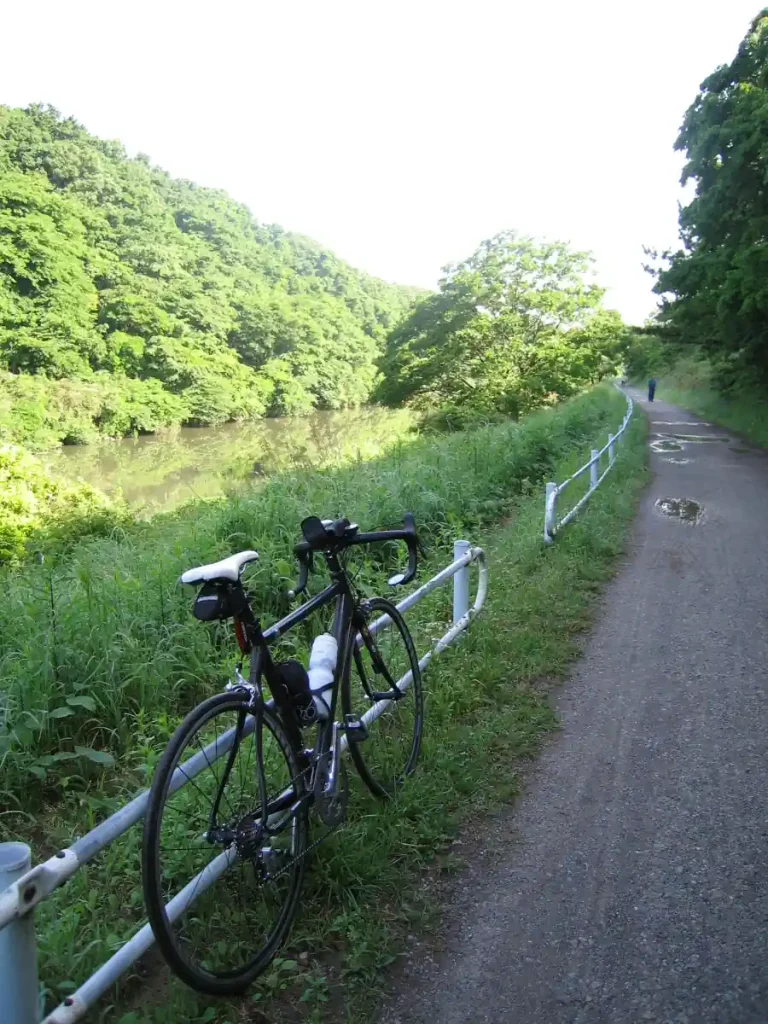 花見川沿いのサイクリングロード