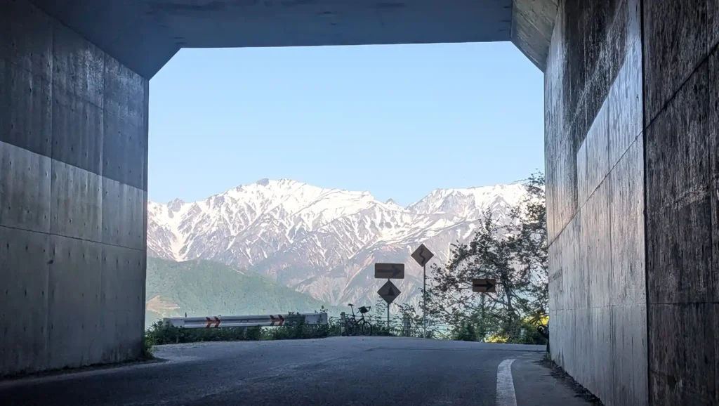 photo 23:嶺方峠(白沢洞門)