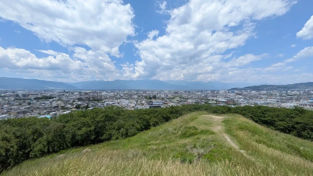 06：絶景ポイント（弘法山古墳からの眺望）