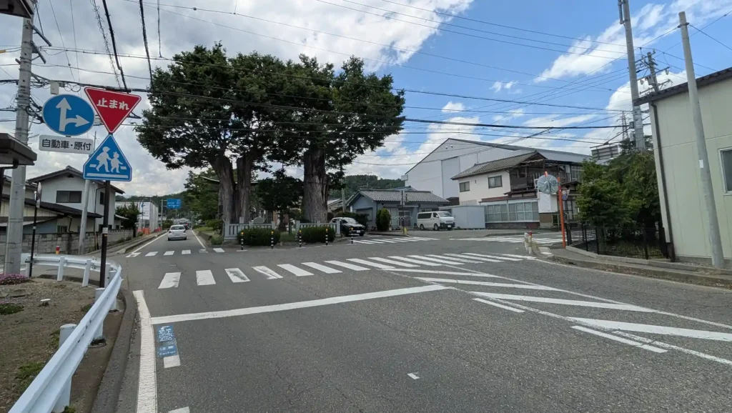 18：右折して善光寺街道へ