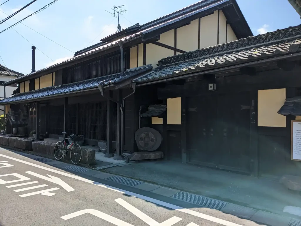 1-02：黄壁布屋・土屋作右衛門家
