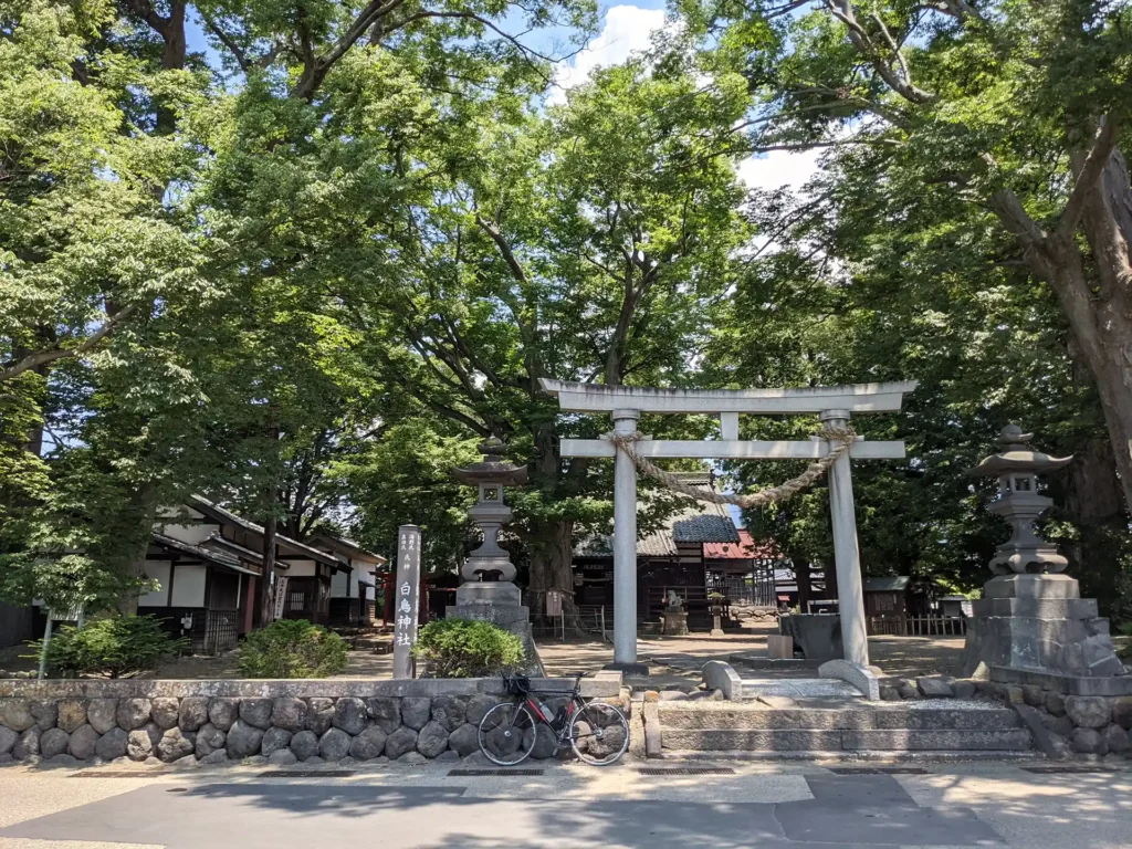 1-11：白鳥神社 鳥居