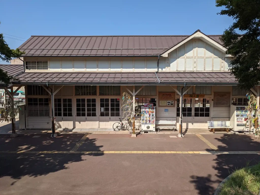3-10：旧湯田中駅駅舎（楓の館）