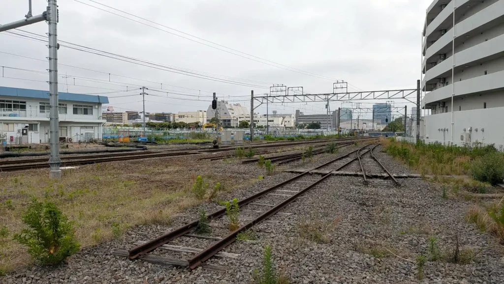 15-08:東高島駅