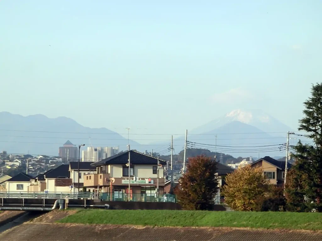 浅川からの富士山