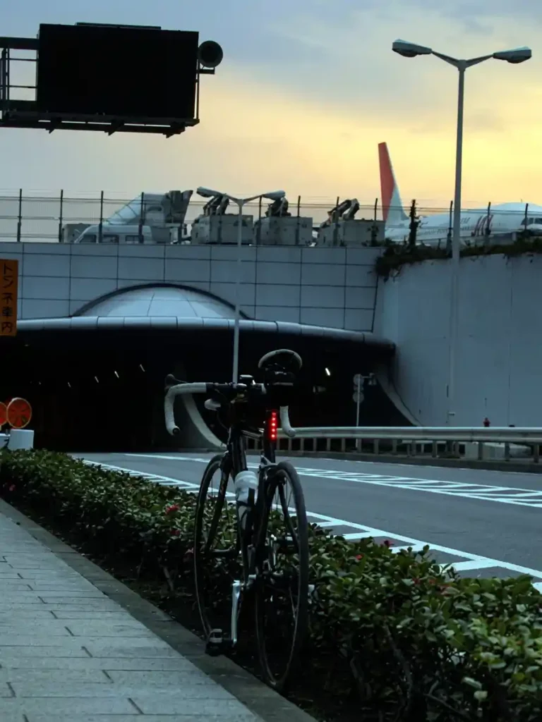 帰りも、羽田空港トンネル